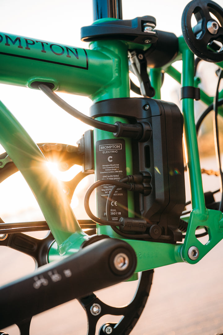 Brompton Electric C Line with SuperRoll+ (Rear Rack)- e-Motiq system - 4-speed