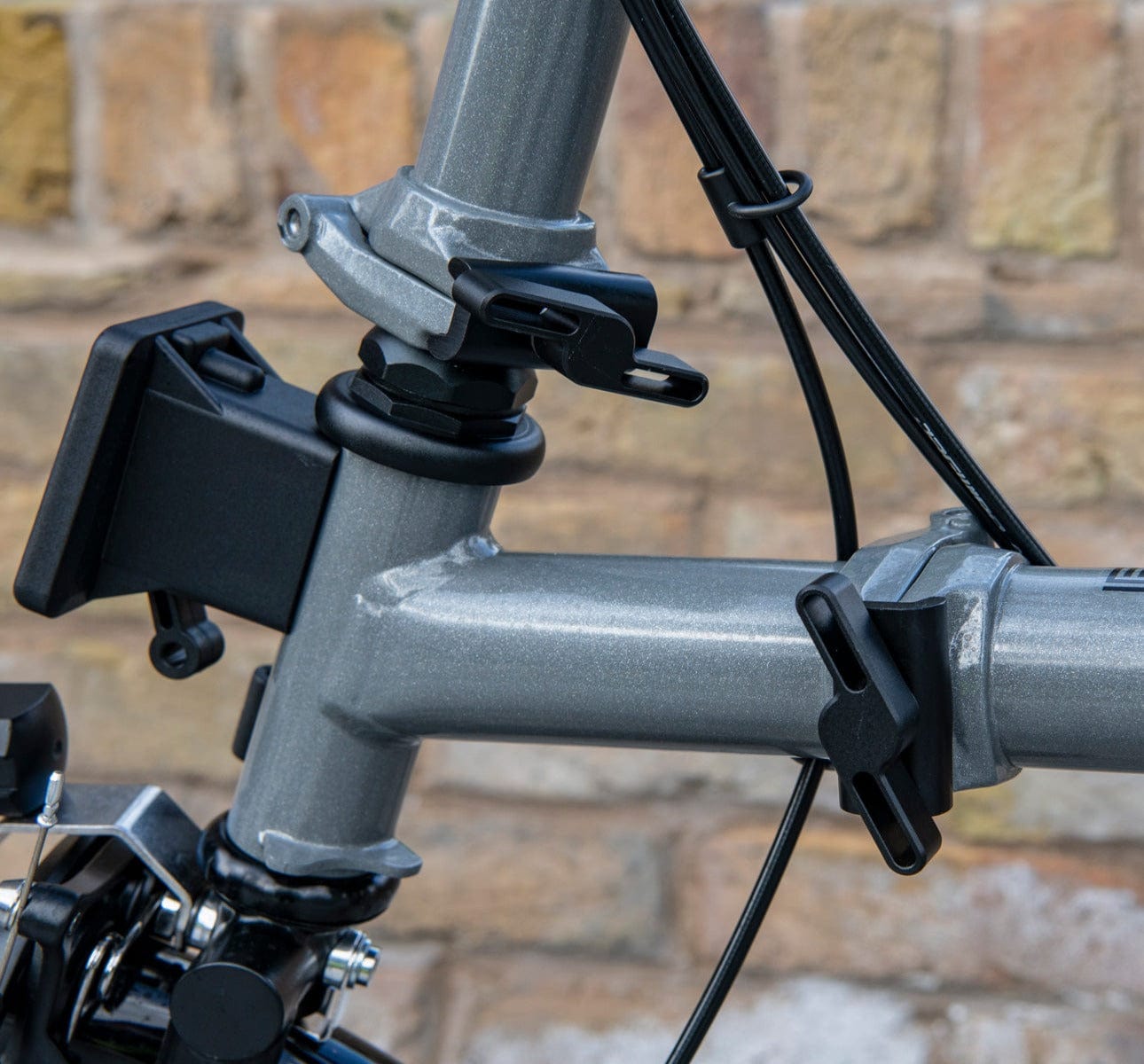 Brompton hinge deals clamp