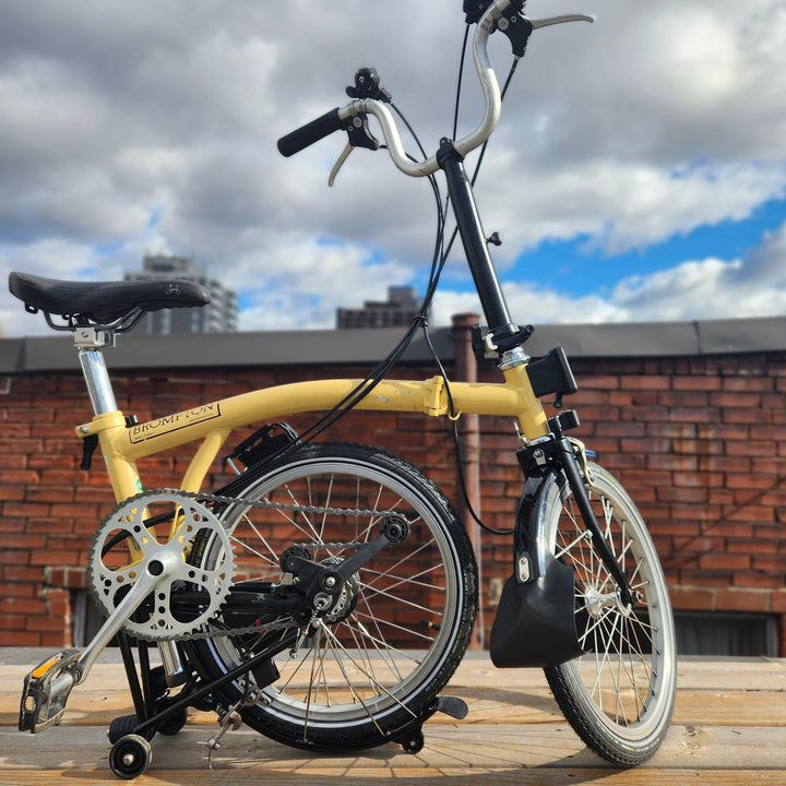Brompton Exchange -M6L - 6 Speed - High Handlebar Sand & Black (2011)