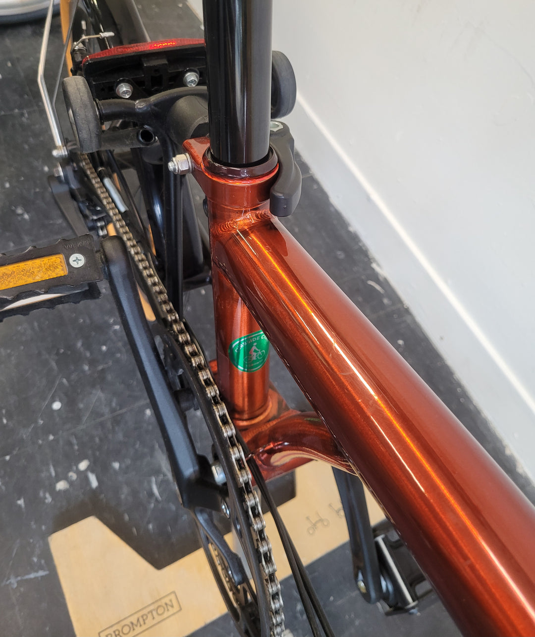 Custom Brompton - C Line Urban 2 Speed - Flame Lacquer - Low Handlebar 2023