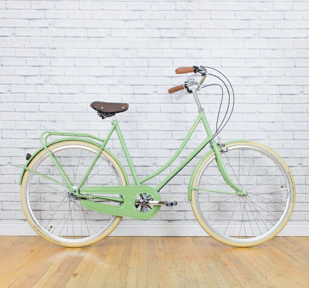 citybike pastell Achielle Babette Oma Hand-Made Dutch Bike in Cream Beige