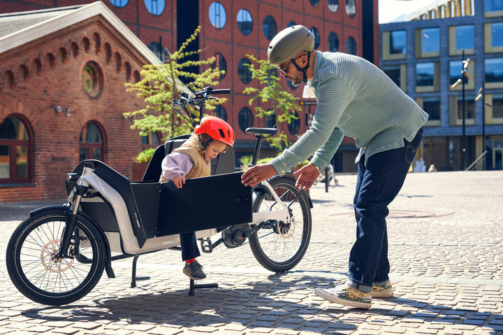 Riese & Müller - Transporter2 65 Vario w/ Double Seat & Child Cover