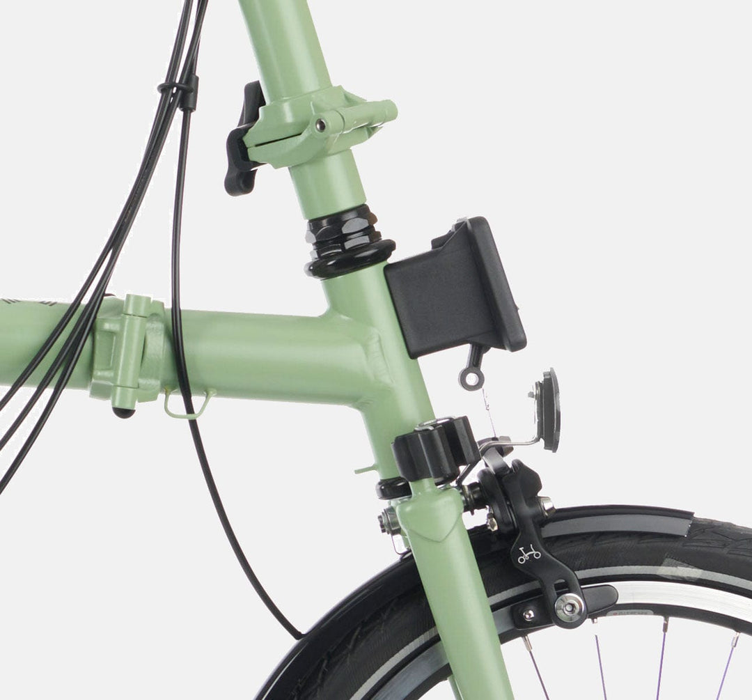 2023 Brompton C Line Explore High Handlebar folding bike in Matcha Green - Front Carrier Block
